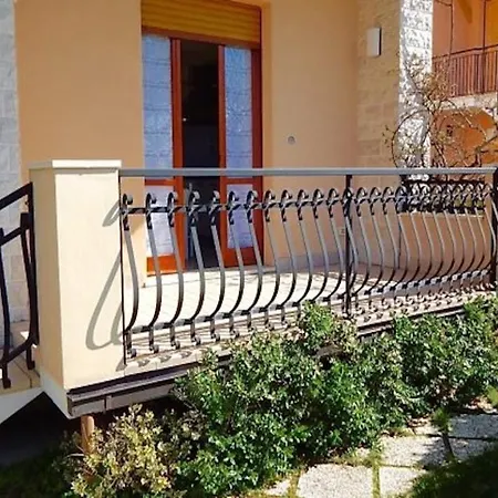 S166 - Sirolo, Nuovo Quadrilocale Completamente Accessoriato דירה סירולו